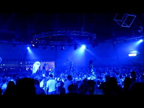 Hustler party timisoara Blonde dildo glass